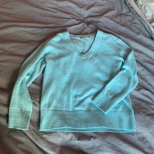 Everlane cashmere light blue sweater xs
